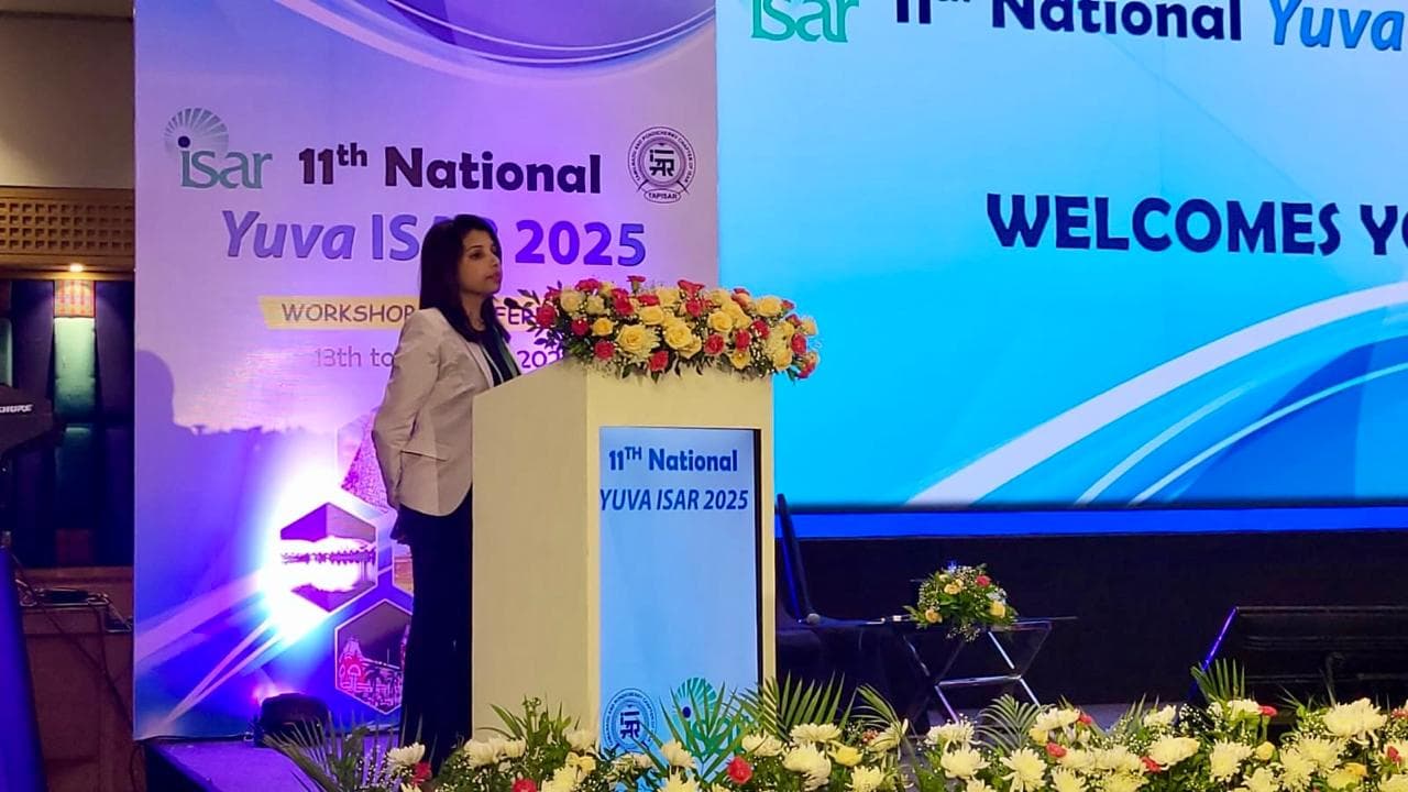 What are the steps of IVF